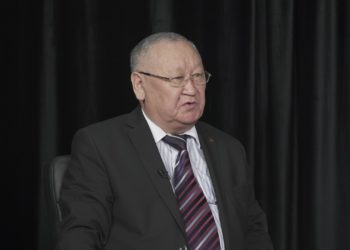 Каныбек Осмоналиев: «Азыркы бийлик баарын тез оңдоп жиберет дегенден алысмын»