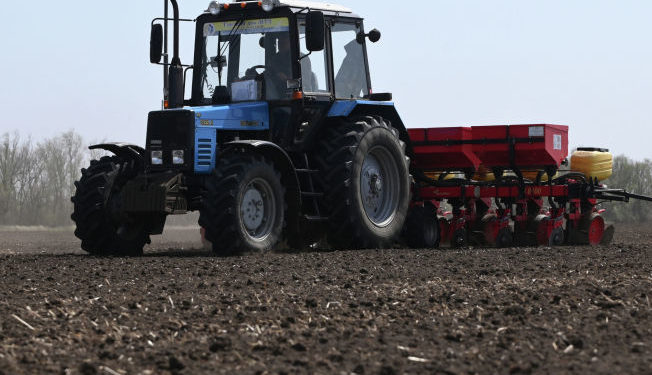 Өкмөт: «Дыйкандар күйүүчү-майлоочу май менен 60 пайызга камсыз болушту»