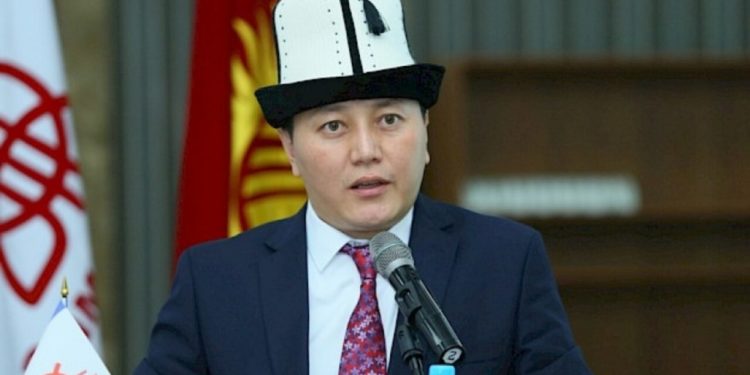 Молдокматов: «Жапаровго кошуп, ЖК төрагасын жана депутаттарды сотко беребиз»
