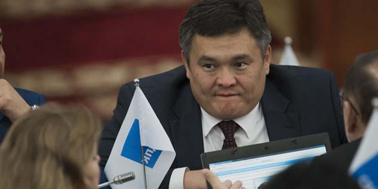 Мыйзамсыз баюуга айыпталып жаткан Марат Аманкулов мамлекетке 50 миллион сом төктү. Эми ал акталдыбы?