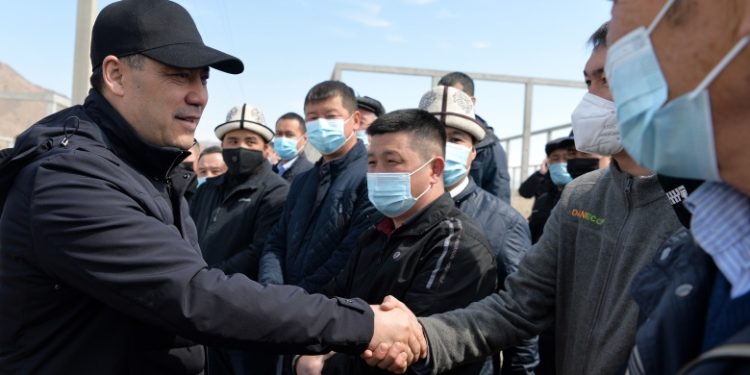 Жапаров фермерлерге арзан насыянын жеткиликтүүлүгүн жеке көзөмөлүнө алды