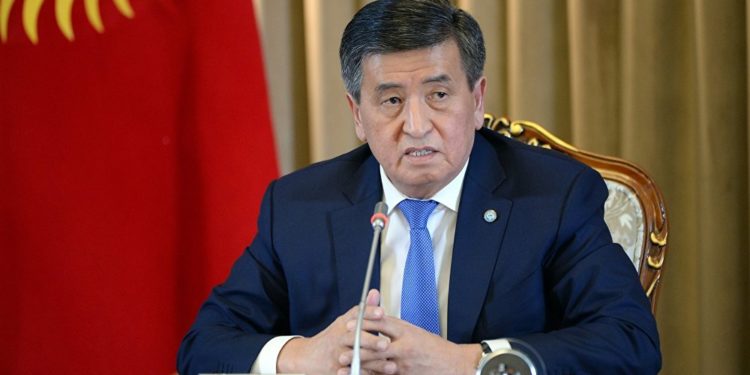 Кыргыз-тажик чек арасындагы жаңжал боюнча Сооронбай Жээнбеков үн катты