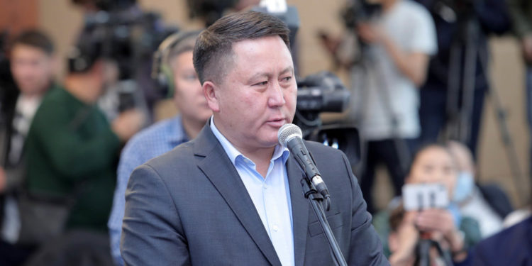 Башкы прокурор канча айлык алат?