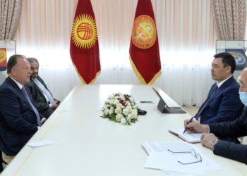 Садыр Жапаров Эл аралык дзюдо федерациясынын башчысы менен жолукту