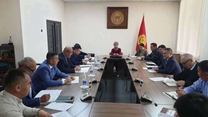 Рыскелди Мусаев Стратегиялык изилдөөлөр боюнча улуттук институту менен кызматташуунун актуалдуу темаларын талкуулады