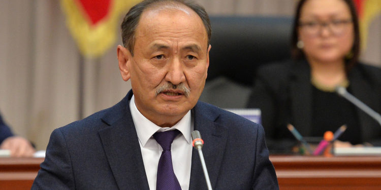 Алымкадыр Бейшеналиевди кызматтан четтетүүгө кайсы депутаттар «каршы» болушту? Тизме