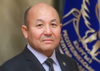 Алмазбек Акматов Эсептөө палатасынын төрагасы болуп дайындалды