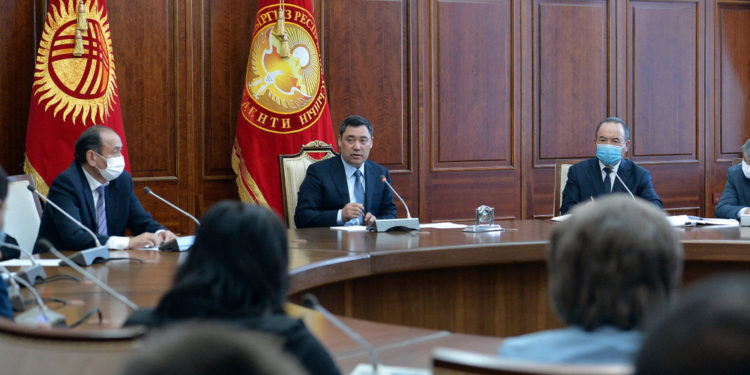Президент өлкөдөгү эпидемиологиялык кырдаал боюнча кеңешме өткөрдү