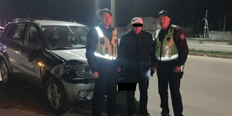 10 жаштагы кызды унаасы менен сүзүп, качып кеткен айдоочу кармалды