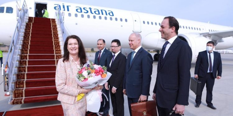 Швециянын тышкы иштер министри Анн Линде Кыргызстанга келди