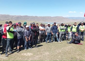 Өзгөн акими: «Айыл өкмөт башчысы эч кимди тепкен жок, провокация болуп кетти»