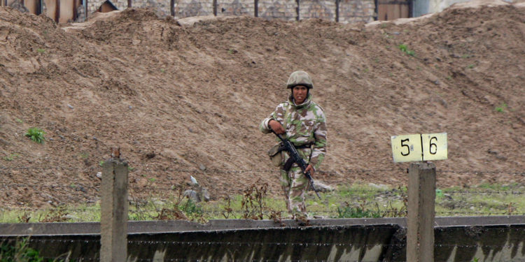 Тажикстан «Кызыл-Бел» өткөрүү жайына жакын аймактан куралдуу күчтөрүн алып чыгып кетти