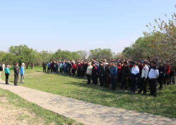 Жалал-Абадда миңден ашуун киши ишембиликке чыкты