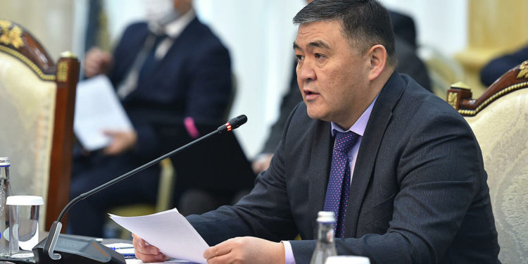 Камчыбек Ташиев элдин нааразычылыгынан улам Ташкентке дагы бир жолу барып келерин убадалады