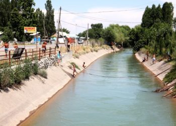 Оштогу Увам каналына чөгүп кеткен 2 жаштагы баланын сөөгү табылды