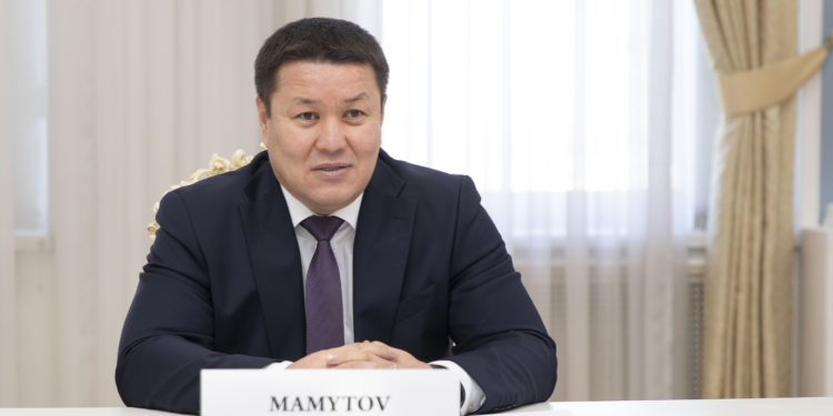 Талант Мамытов БУУнун өкүлүнөн техникалык каражат сурады