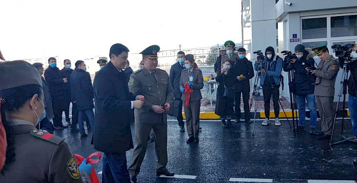 Кыргыз жана казак премьери жаңыланган “Ак-Жол” — “Кордай” бекетинин ачылышына катышты (сүрөт)