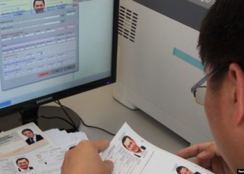 Өкмөт электрондук паспортторду жана башка документтерди 1-майга чейин иштеп чыгат