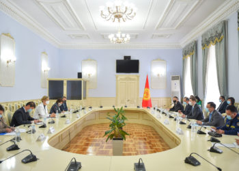 Өлкө боюнча ар бир билим берүү мекемесинде медициналык кабинеттер уюштурулат