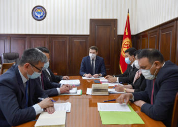 Өкмөт: «Орусияда мыйзамсыз жүргөн мигранттар 15-июнга чейин каттоого турушу керек»