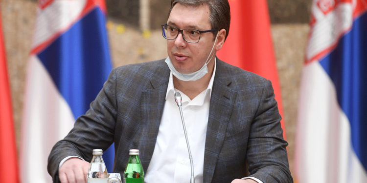 Сербиянын президенти кытай вакцинасы менен эмдөө алат