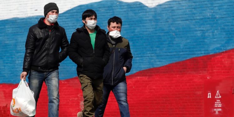 Орусияда мыйзамсыз жүргөн Кыргыз жарандарына 15-июнга чейин өлкөдөн чыгып кетүү талабы коюлду