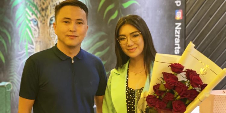 Ырчы Асел Касымова туулган күнүн кантип белгиледи?