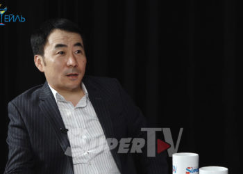 Мискенбаев: «Жээнбеков Атамбаевди «мен бийликке каршы чыга албайм, туугандарым чоң кызматта иштейт, болбосо, сен мененмин» деп алдап койчу»