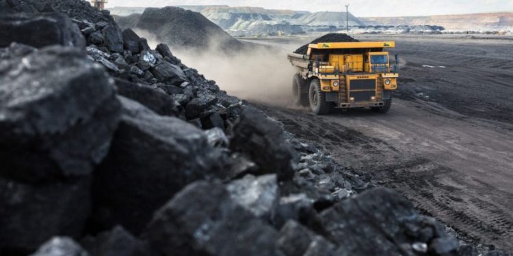 Айдоочулар ортомчу көмүр казуучу компанияларга каршы нааразычылыкка чыгышты