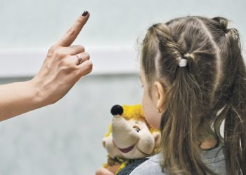 Оштогу бала бакчада опузалоого дуушар болгон кыз. Окуянын чоо-жайы