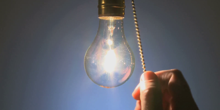 Эртең Бишкектин бир нече көчөсүндө электр жарыгы үзгүлтүккө учурайт