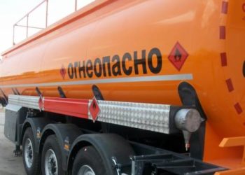 Баткенде жыл башынан бери аткезчилик менен ташылган 80 тонна күйүүчү май аныкталды