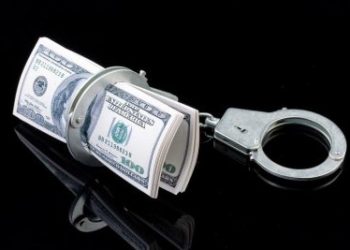 УКМК мыйзамсыз баюуга байланыштуу 23 кылмыш ишин иликтеп жатат