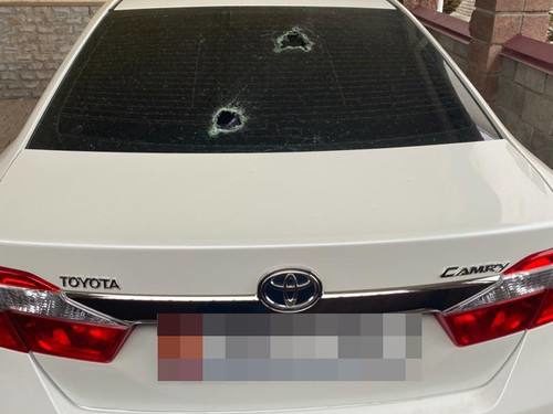 «Элдик» саясий партиясынын лидеринин унаасына атылган ок. Кылмыш иши козголду