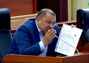 Рыспаев: «Ардагерлерге куран окутканды коюп, жоокерлердин курсагын тойгузуп алгылачы»