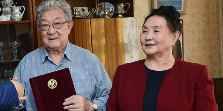 Жолдошунун каза тапканын укпай кете берди. Бексултан Жакиевдин жубайы да каза болду