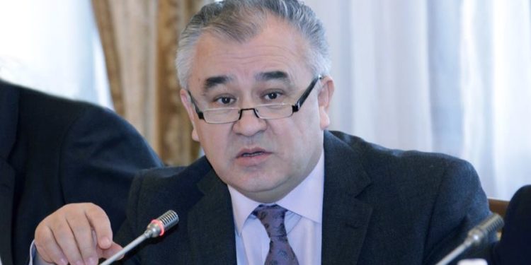 Текебаев Ташиевдин чек ара маселесин чечүү аракетин мактады