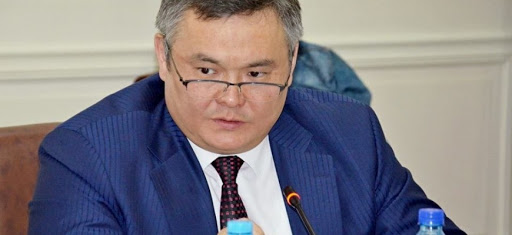 Мыйзамсыз баюуга айыпталып жаткан Марат Аманкулов депутаттык мандатын тапшырат