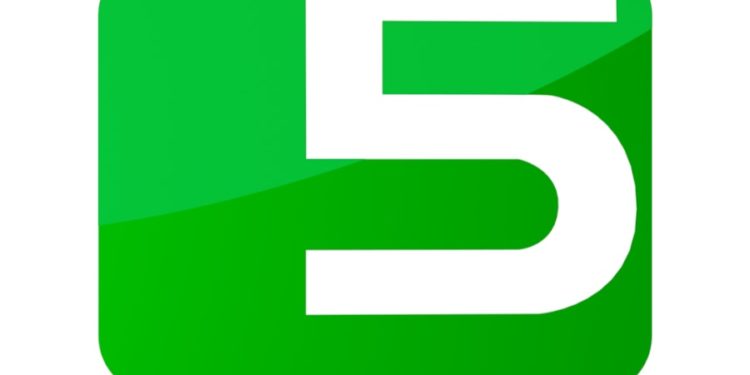 «Бешинчи каналдын» кызматкерлери жетекчисине каршы өлкө башчыга кайрылышты