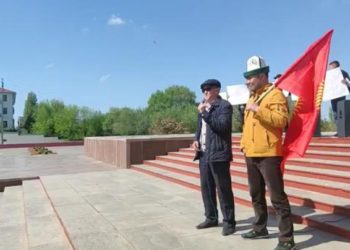 Ошто шайлоонун жыйынтыгын жокко чыгаруу талабы менен митинг болуп өттү