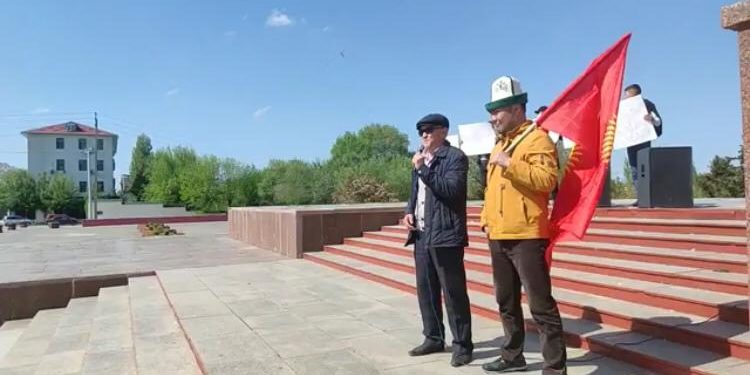 Ошто шайлоонун жыйынтыгын жокко чыгаруу талабы менен митинг болуп өттү