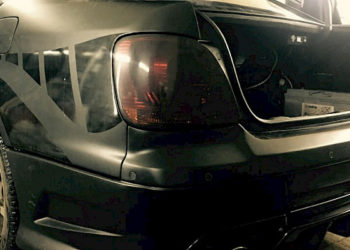 Ноокатта чайхананын жанына токтотулган унаанын багажнигинен жаш жигиттин жансыз денеси табылды