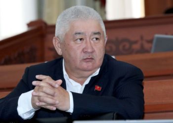 Зарылбек Рысалиевдин депутаттык ыйгарым укуктары мөөнөтүнөн мурда токтотулду. Анын ордуна ким келди?