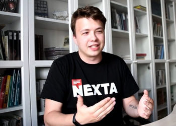 Минскте оппозициячыл маанайдагы журналистти кармоо үчүн учакты мажбурлап кондурушту