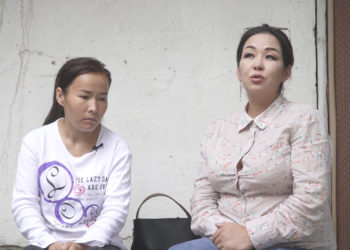 “Биринчи күйөөм сабап, асып койгон күндөрү болгон” дейт 27 жаштагы келин