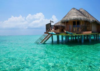 Миңдеген мамкызматкерлер аралыктан иштөө үчүн Бали аралына барышат