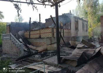 Кара-Кулжада турак үй күйүп кетти