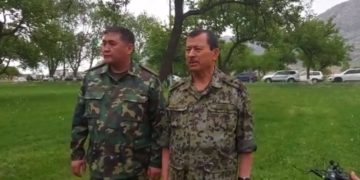 «Ок атууну толугу менен токтотуу чечимин кабыл алдык». Камчыбек Ташиев менен Саймумин Ятимов кайрылуу жасашты