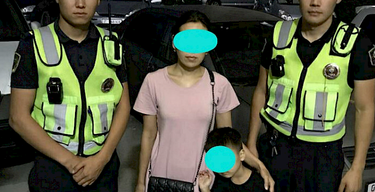 Бишкекте кайгуул кызматкерлери 6 жаштагы жоголгон баланы үй-бүлөсүнө жеткирди