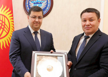 Төрага Талант Мамытов Өзбекстандын элчиси Хуршид Мирзахидовду кабыл алды